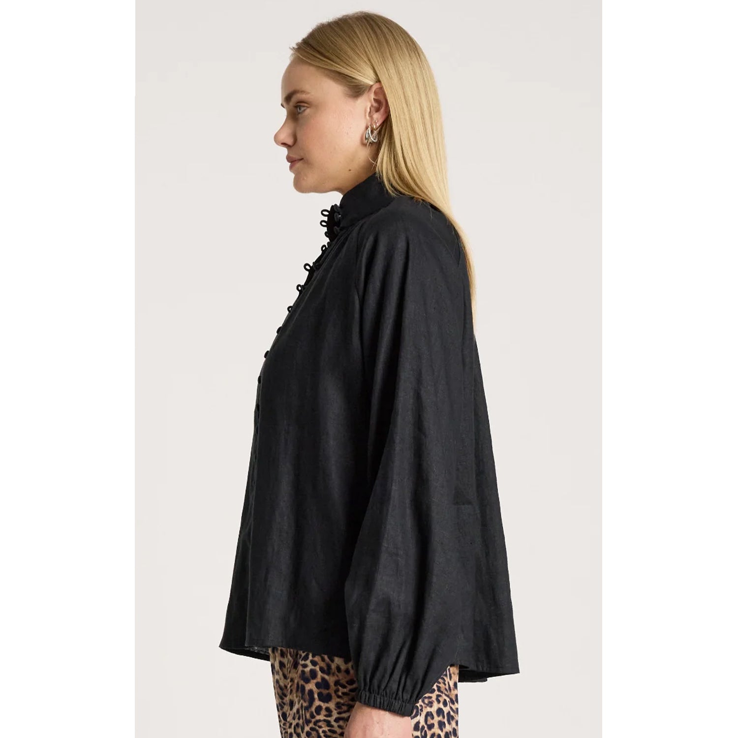 Top Bajau Button Shirt - Black