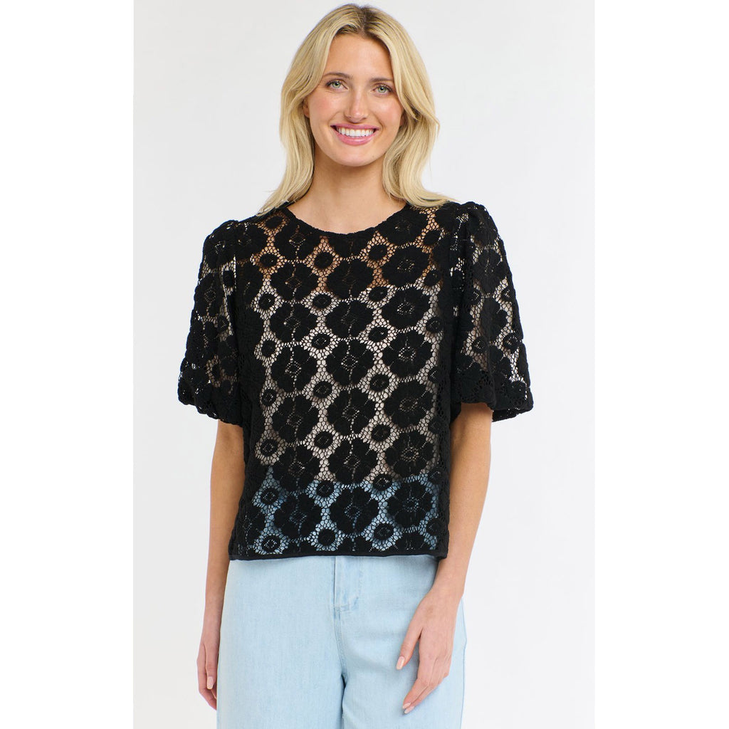 Top Ivy Embroidered - Black Floral