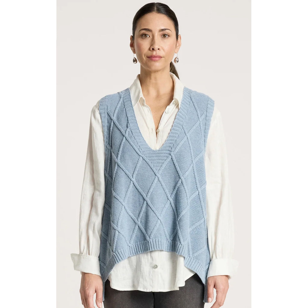 Vest - Liora Knit Lake