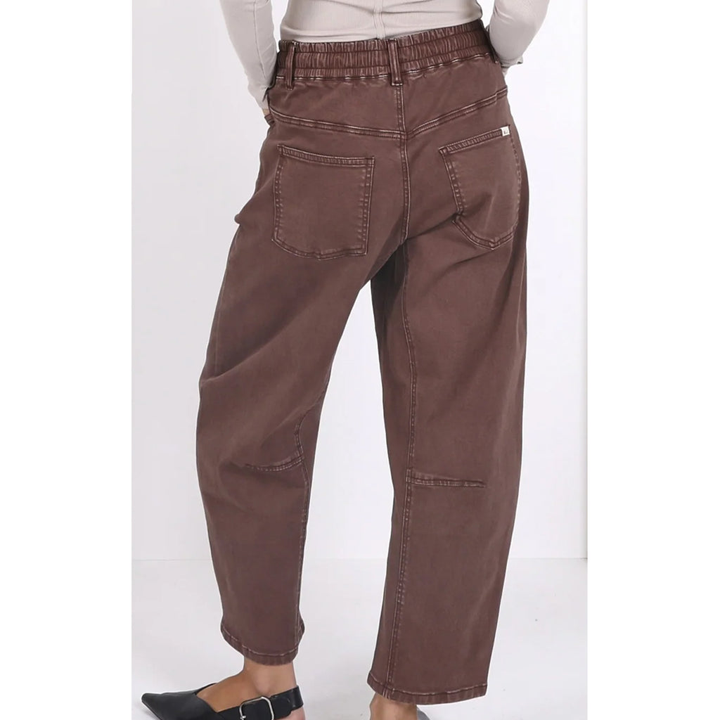 Jeans Leo Barrel - Chocolate