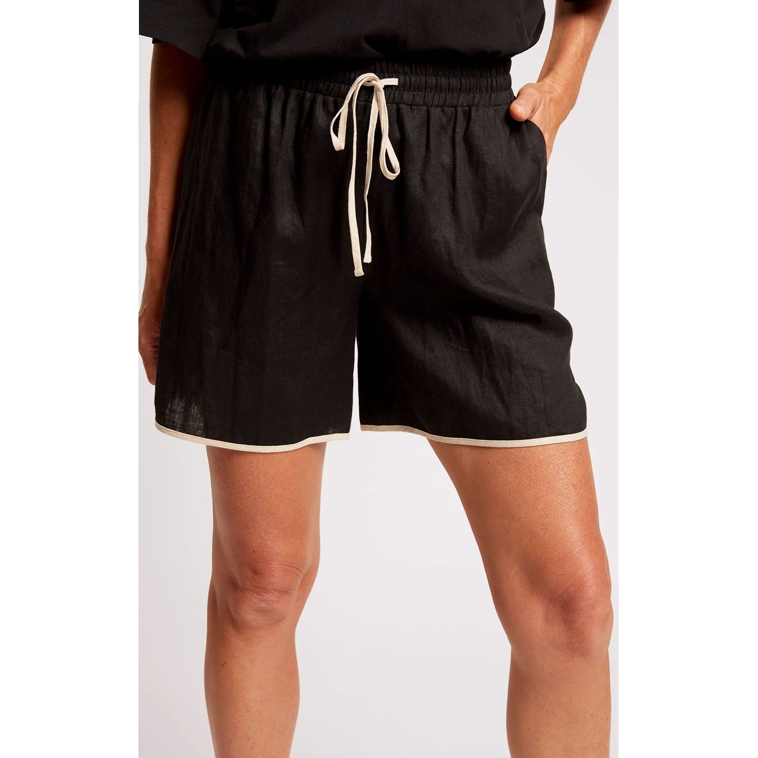 Short Maris Splice - Black / Tusk