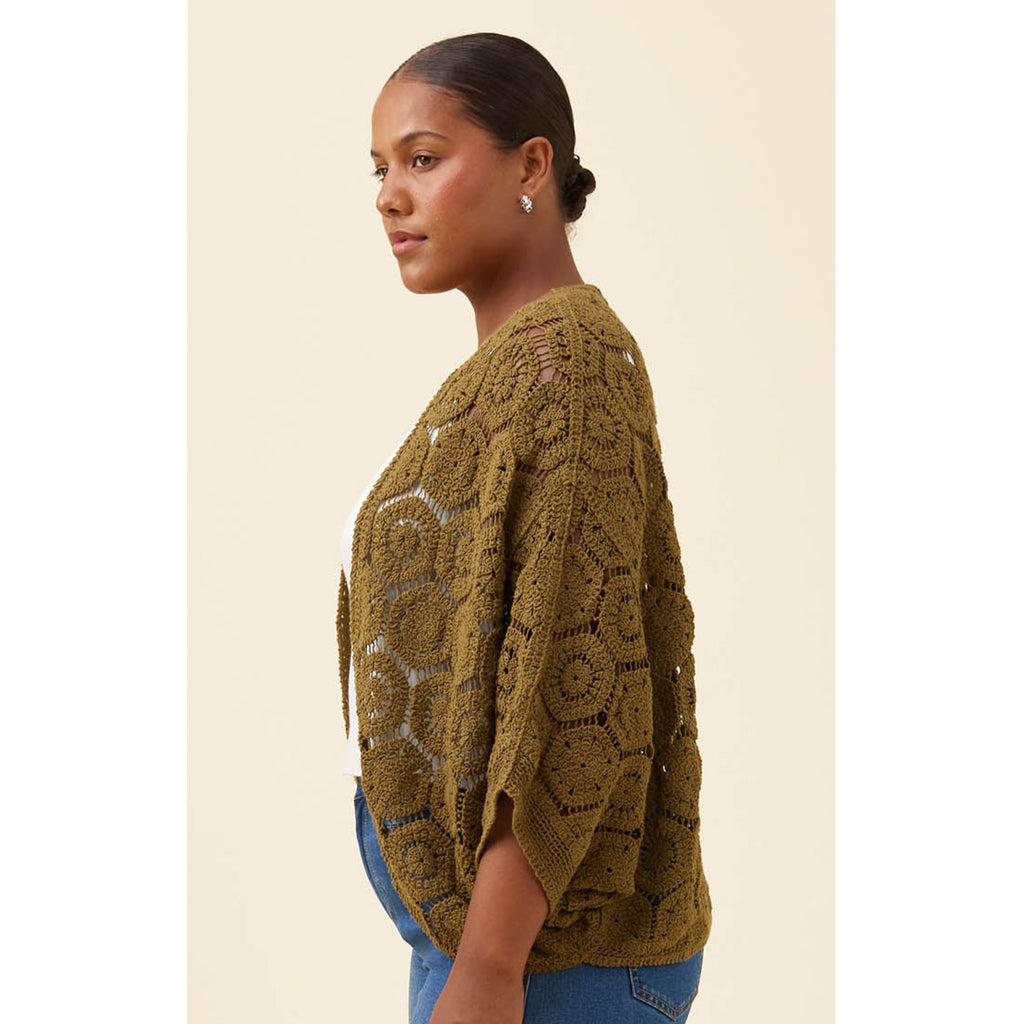 Cape Maggie Crochet - Olive