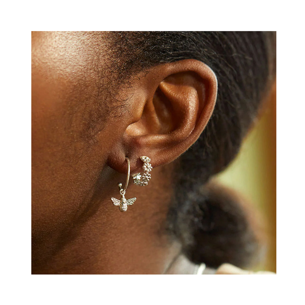 Earrings Wildflower Daisy Chain Hoop - Silver Plated