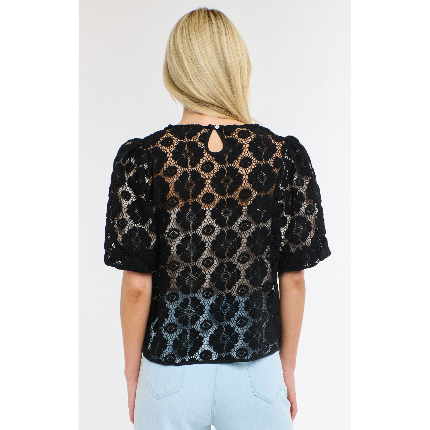 Top Ivy Embroidered - Black Floral