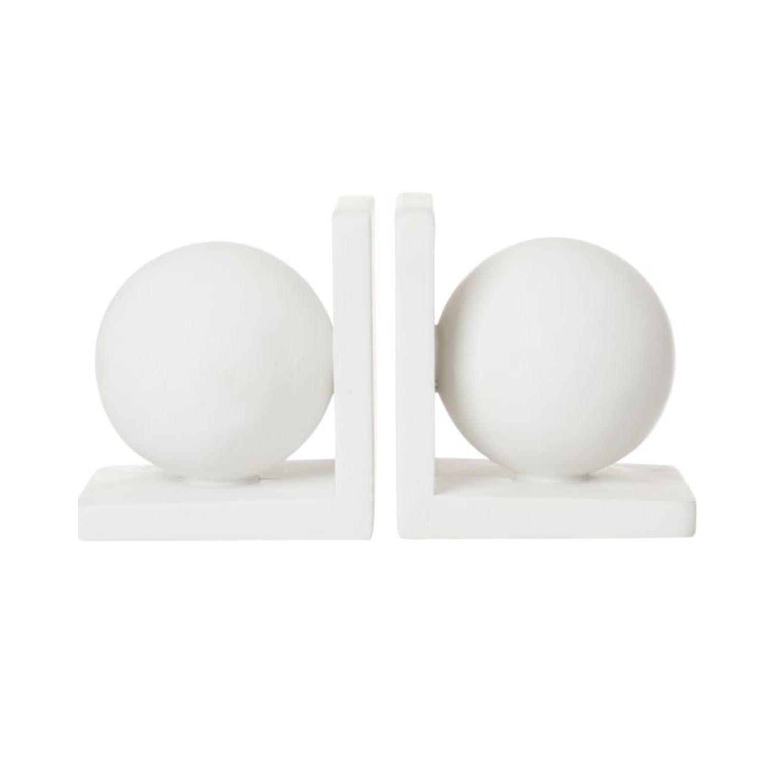 Bookends Bakio