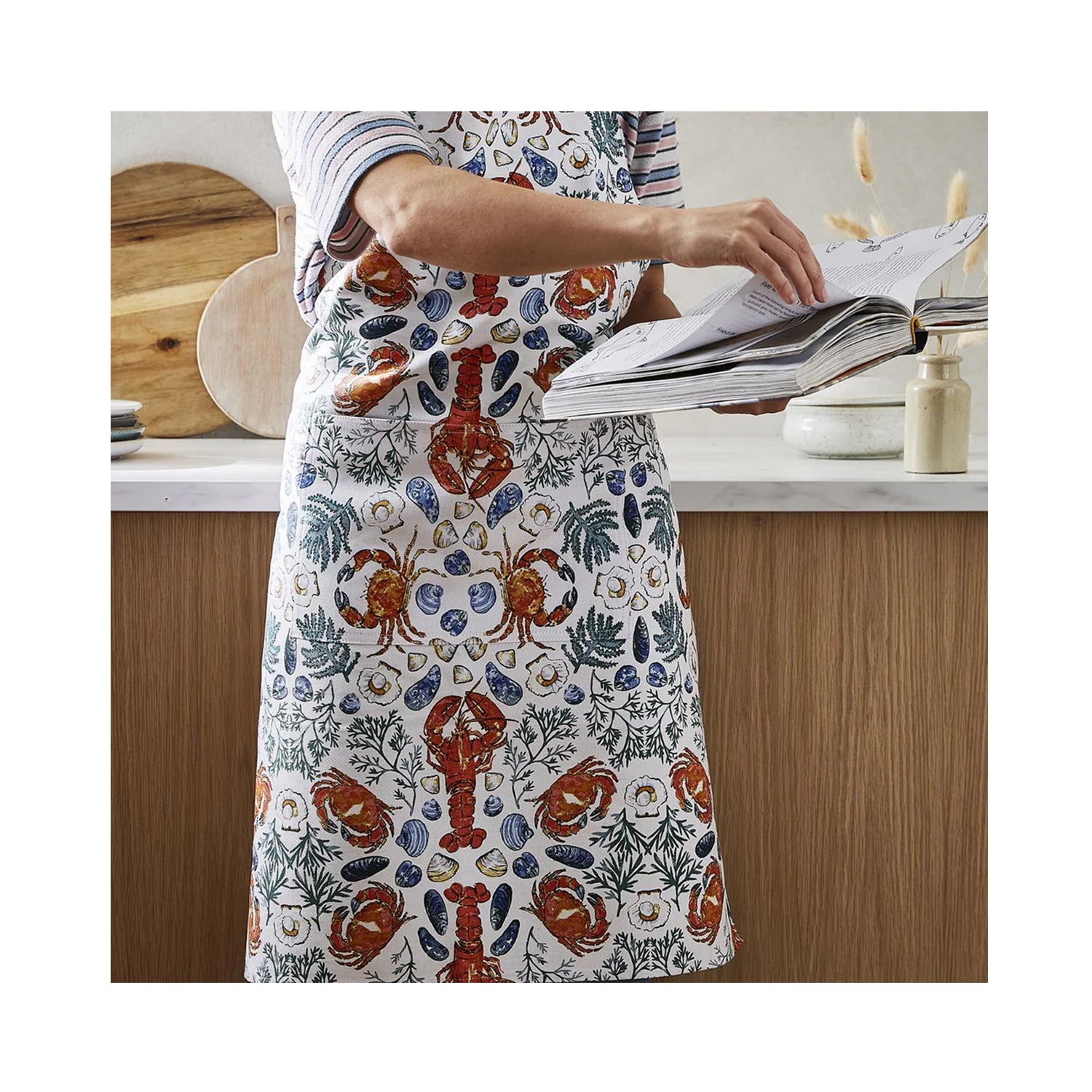 Apron Shellfish
