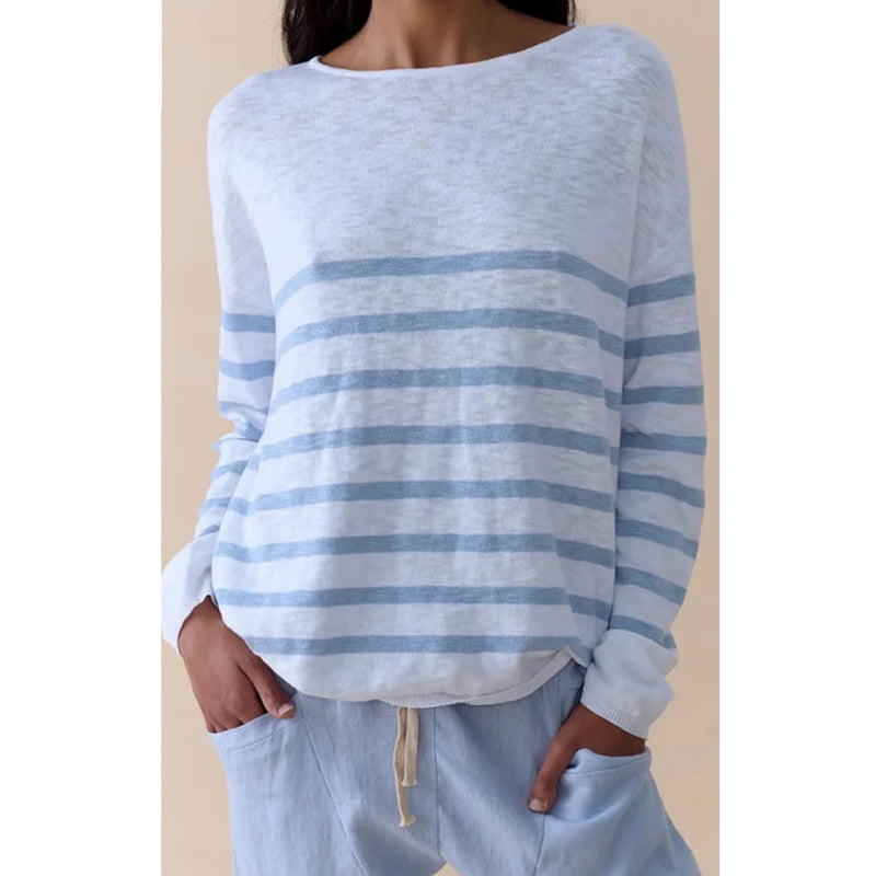 Top Bobbie - White & Soft Blue