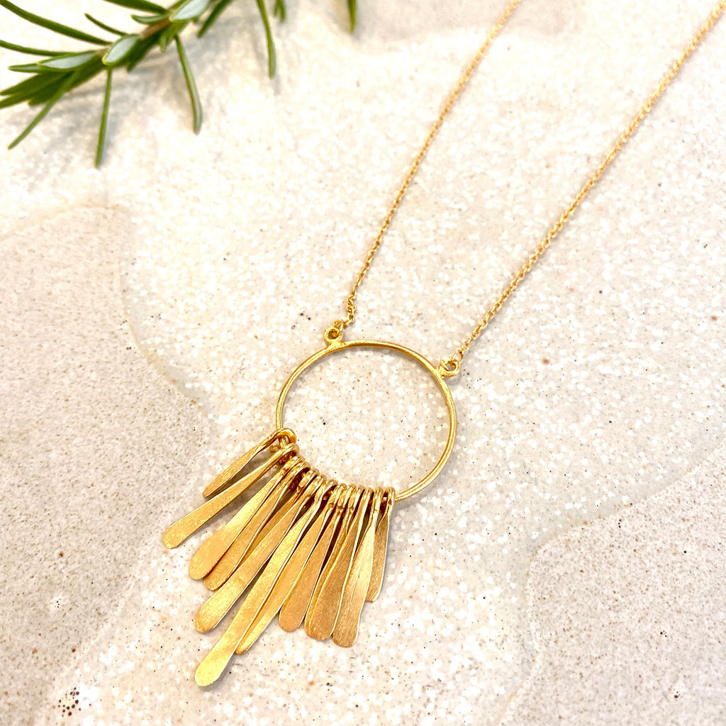 Necklace Fringed Circle - Gold