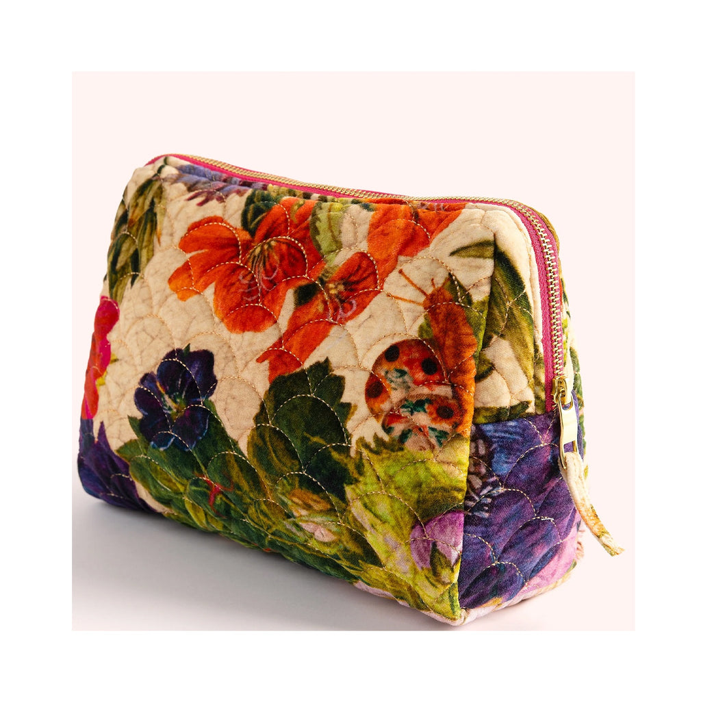 Wash Bag Quilted - Cream Posy