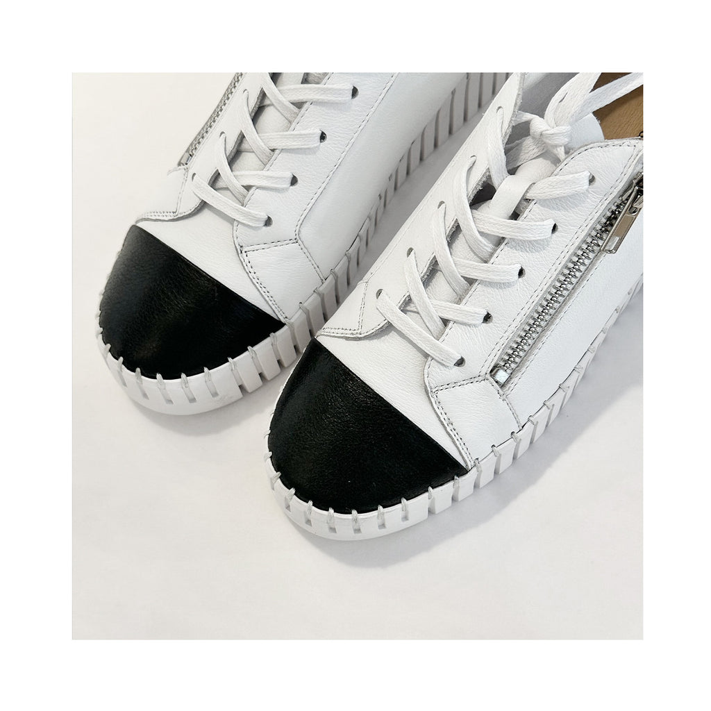 Shoe Buckley - Black & White