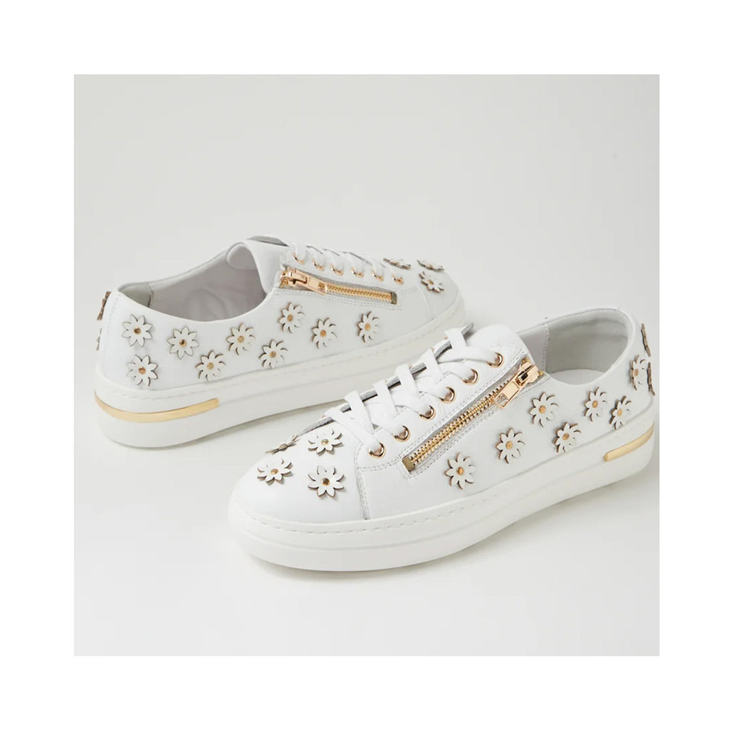 Shoe Wyntendo - White