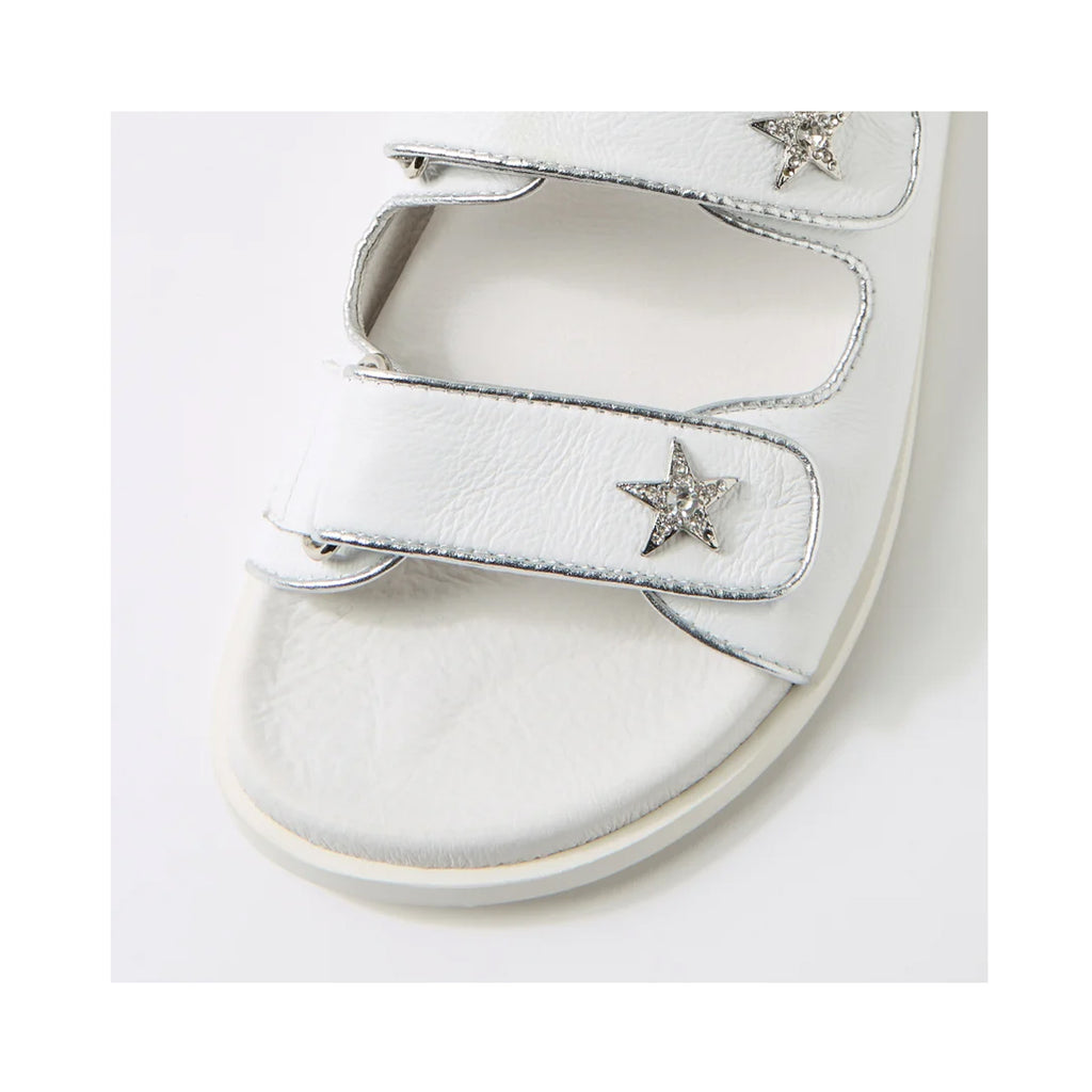Shoe Toloo - White & Silver