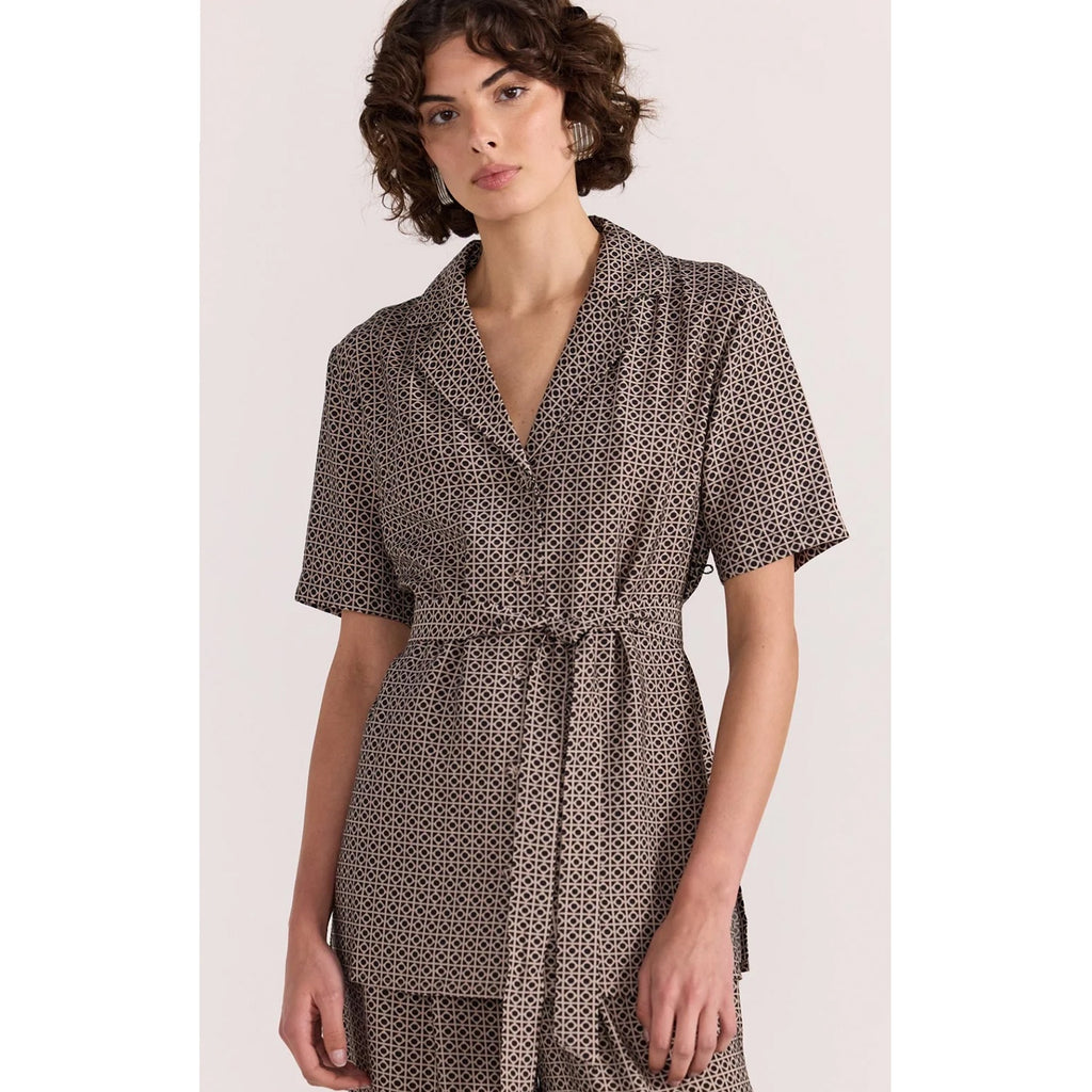 Top Calla Tie Waist Shirt