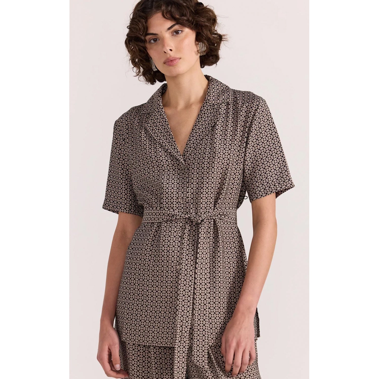 Top Calla Tie Waist Shirt