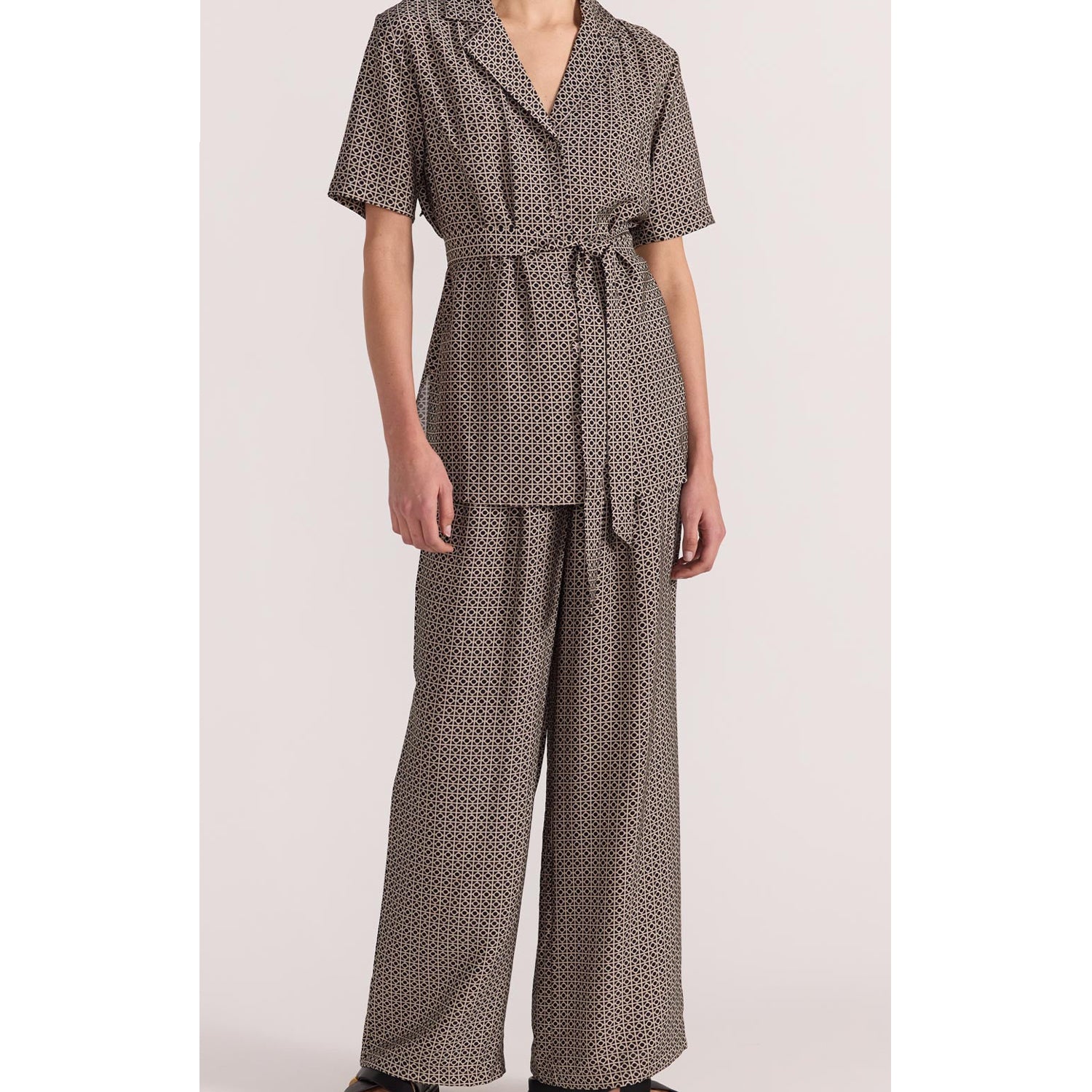 Top Calla Tie Waist Shirt
