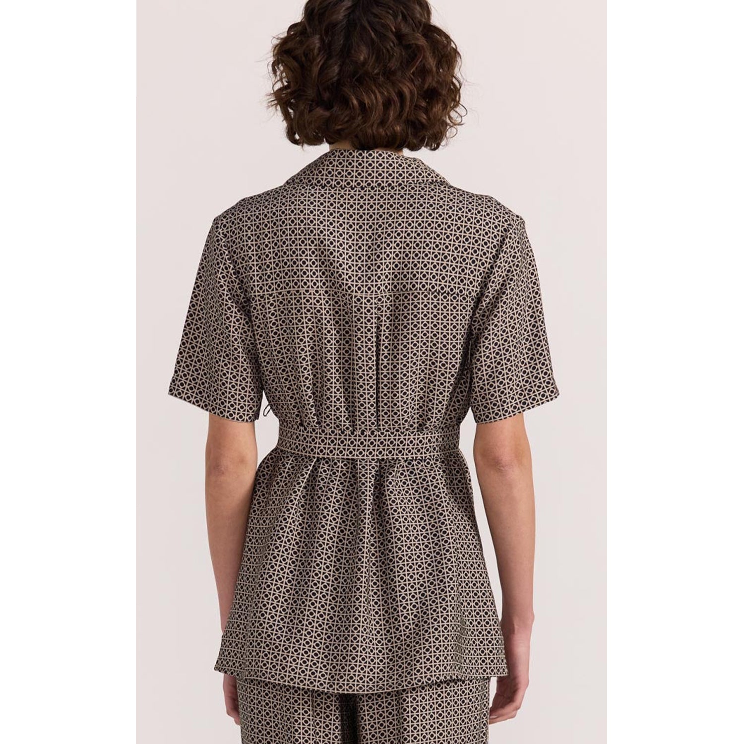 Top Calla Tie Waist Shirt