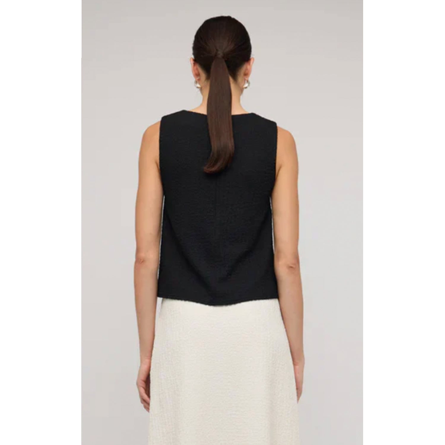 Top Lyric Sleeveless Top Black
