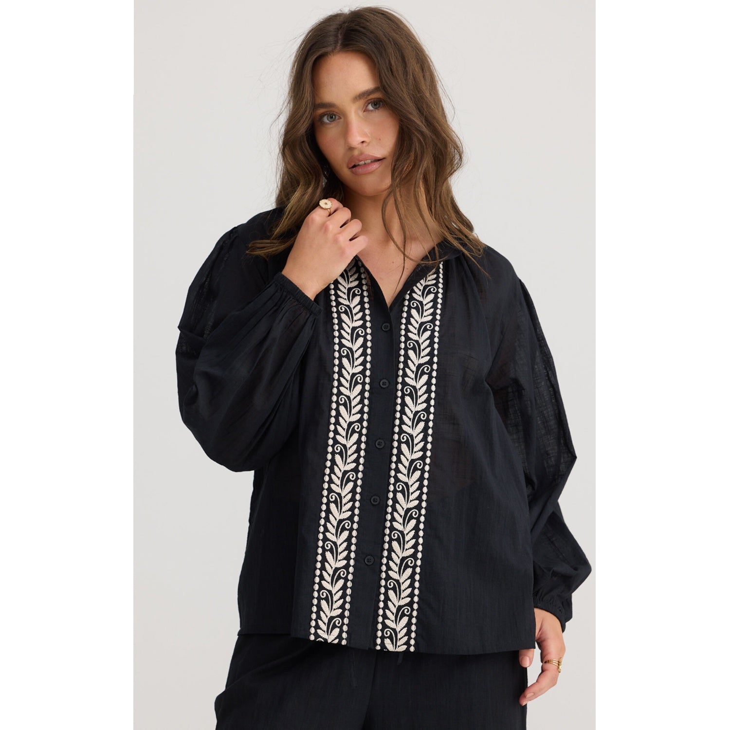 Top Cala Blouse - Black & Off White