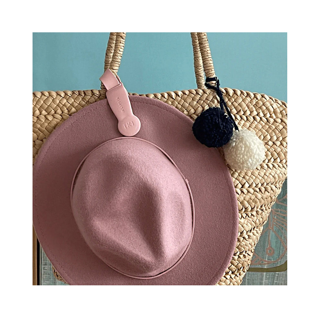 Hat Clip - Pink