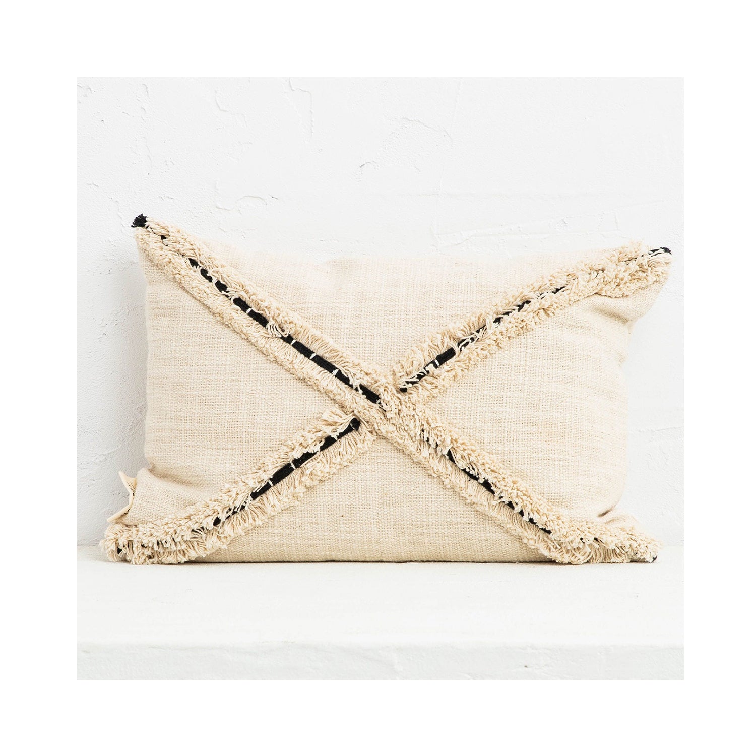 Cushion Aria - Natural + Black